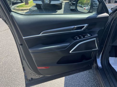 Used 2022 Kia Telluride S AWD/4WD image 14