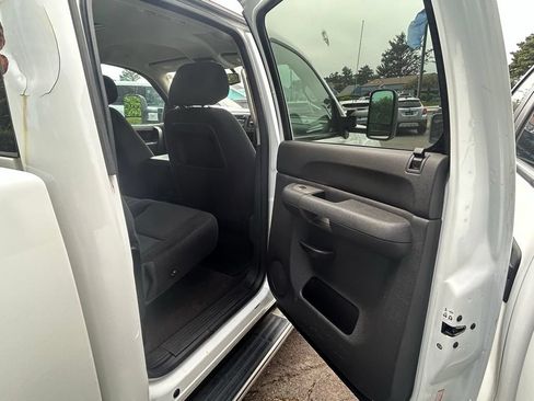Used 2014 GMC Sierra 2500 SLE w/ SLE Preferred Package AWD/4WD image 25