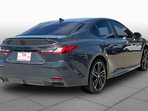 Used 2025 Toyota Camry XSE FWD image 12