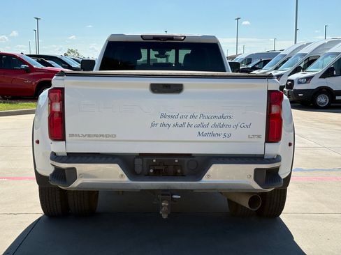 Used 2021 Chevrolet Silverado 3500 LTZ w/ LTZ Convenience Package AWD/4WD image 6