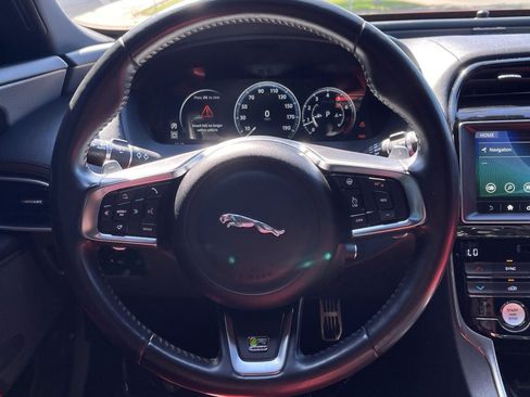 Used 2019 Jaguar XE Landmark Edition RWD image 32