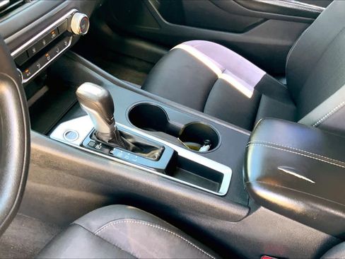 Used 2020 Nissan Altima 2.5 S FWD image 16