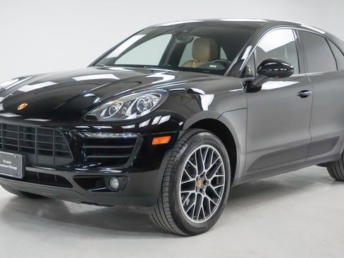 Used 2018 Porsche Macan Sport Edition image 1