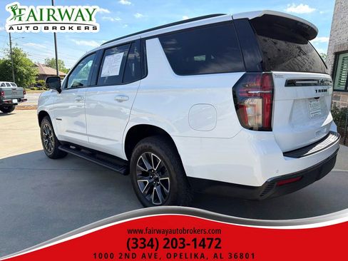 Used 2022 Chevrolet Tahoe Z71 w/ Luxury Package AWD/4WD image 7