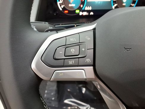 New 2026 Volkswagen Atlas Cross Sport SE AWD/4WD image 15