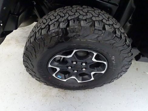 Certified 2023 Jeep Wrangler Unlimited Rubicon 4xe w/ Steel Bumper Group image 29