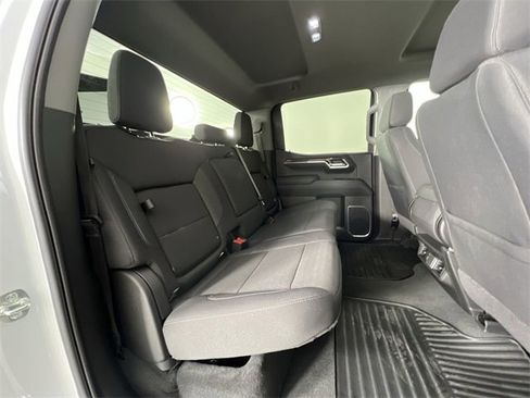 Used 2025 GMC Sierra 1500 Elevation image 27