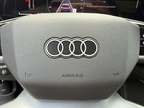 Used 2025 Audi Q5 Premium Plus AWD/4WD image 34