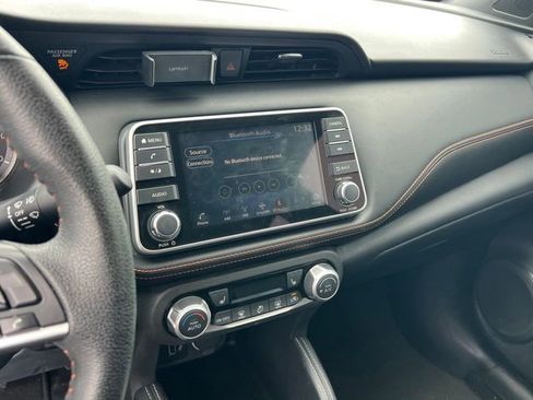 Used 2020 Nissan Kicks SR w/ SR Premium Package FWD image 20