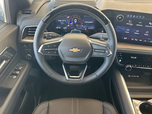 New 2026 Chevrolet Suburban High Country AWD/4WD image 16