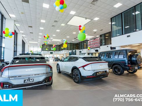 Used 2024 Nissan Altima 2.5 SV image 80