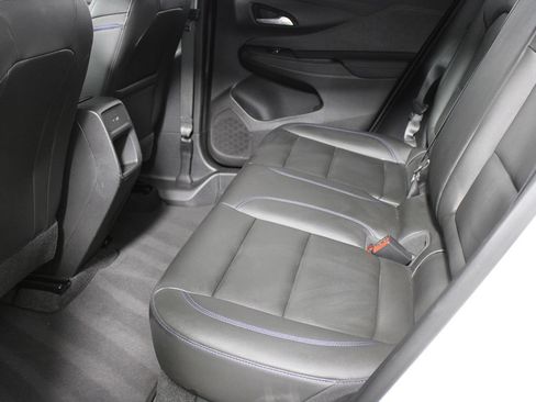 Used 2025 Buick Envista Sport Touring FWD image 31