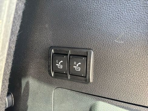 Used 2024 Toyota Sequoia Capstone AWD/4WD image 29