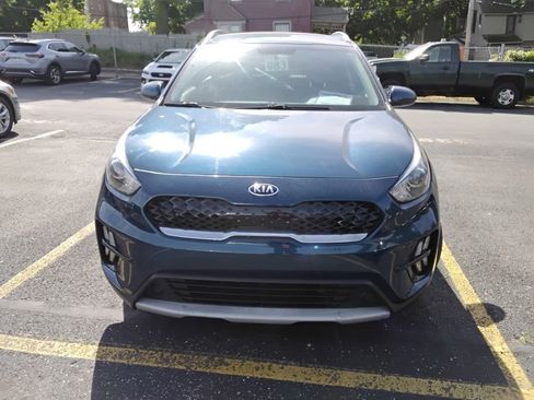 Used 2020 Kia Niro LX FWD image 12