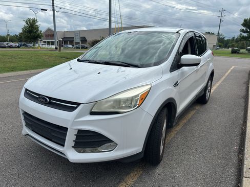 Used 2014 Ford Escape SE FWD image 8