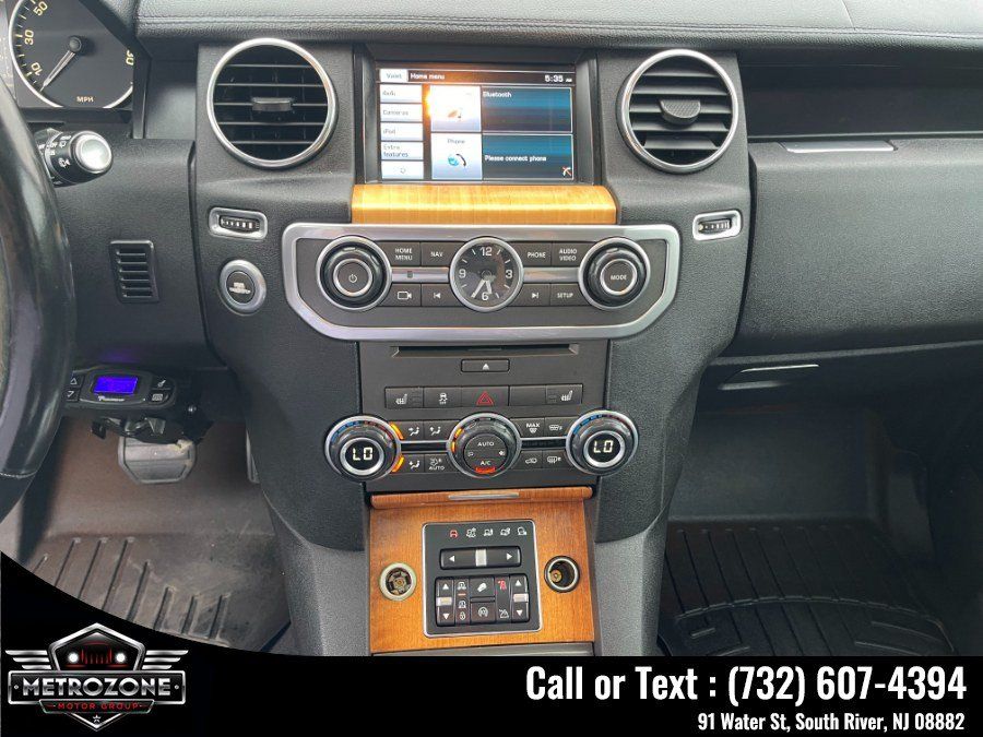 Used 2014 Land Rover LR4 AWD/4WD image 30