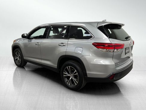 Used 2019 Toyota Highlander Plus image 8