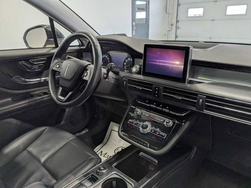 Used 2022 Lincoln Corsair AWD w/ Premium Package image 42