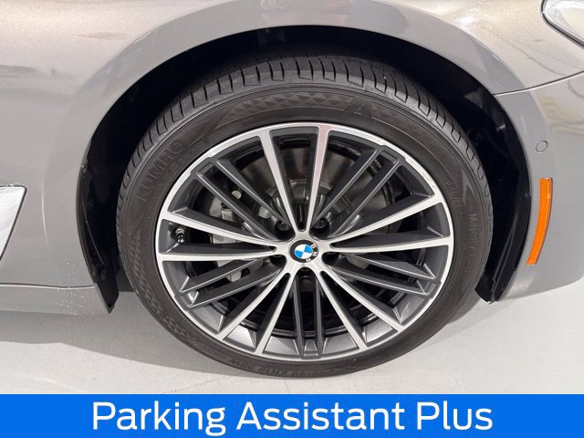 Used 2021 BMW 530i xDrive w/ Premium Package AWD/4WD image 16