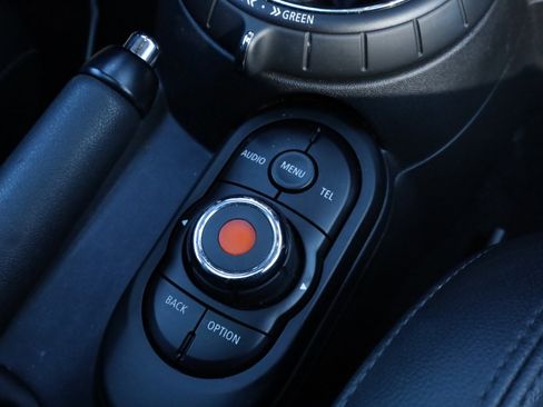 Used 2015 MINI Cooper S image 14