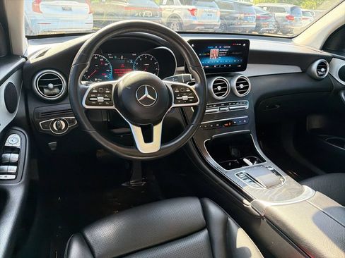 Used 2022 Mercedes-Benz GLC 300 w/ Premium Package Lite image 22