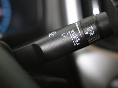 Used 2017 Chevrolet Colorado LT w/ Luxury Package, Chrome image 11