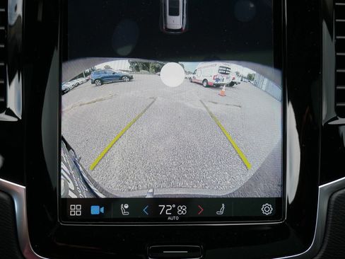 New 2025 Volvo XC90 B6 Plus w/ Protection Package Premier image 10