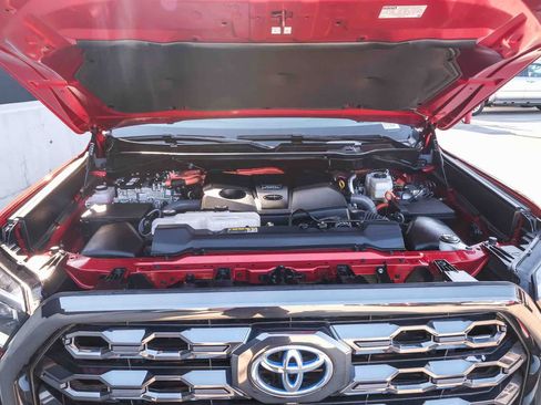 Used 2023 Toyota Tundra Platinum AWD/4WD image 24