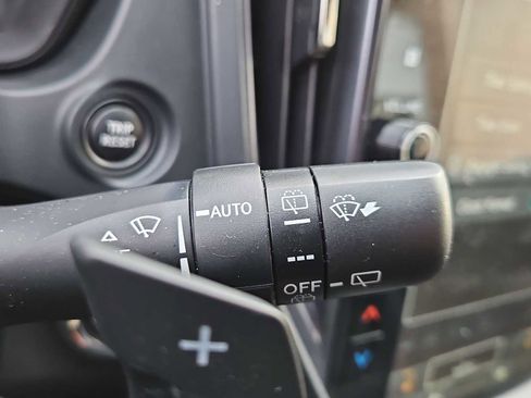 Used 2025 Subaru Forester Limited image 26