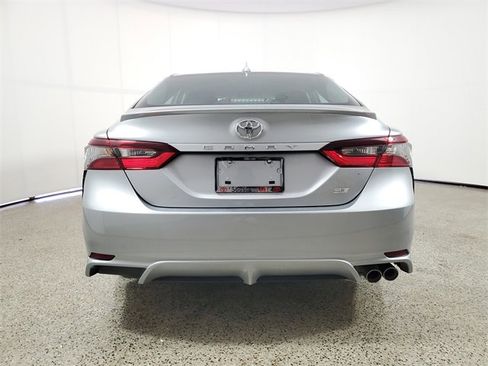 Used 2023 Toyota Camry SE image 6