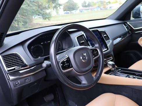 Used 2018 Volvo XC90 T6 Momentum w/ Convenience Package image 15