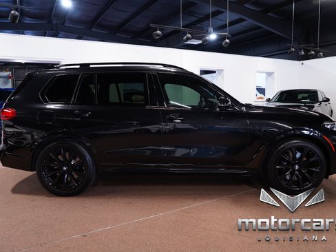 Used 2021 BMW X7 M50i w/ Dynamic Handling Package AWD/4WD image 8