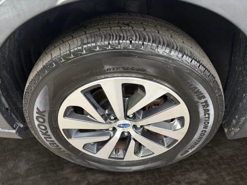 Used 2020 Subaru Outback Premium AWD/4WD image 34