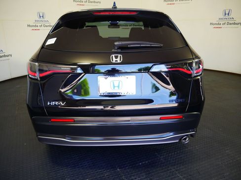 Certified 2023 Honda HR-V Sport image 9