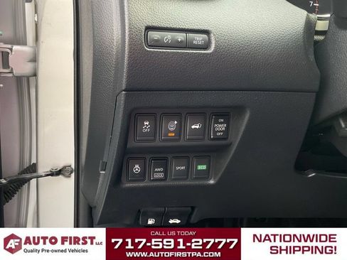 Used 2017 Nissan Rogue SV w/ SV Premium Package AWD/4WD image 24