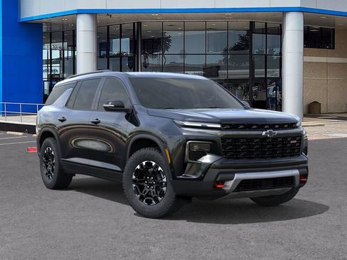 New 2027 Chevrolet Traverse Z71 w/ Enhanced Driving Package AWD/4WD image 7