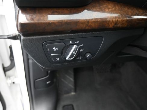 Used 2019 Audi Q5 2.0T Premium image 12