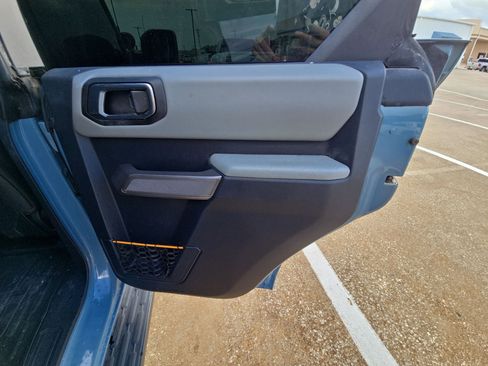 Used 2022 Ford Bronco Badlands image 22