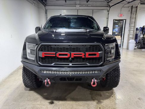 Used 2019 Ford F150 Raptor w/ Equipment Group 802A Luxury AWD/4WD image 4
