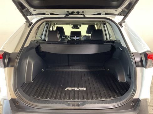 Used 2019 Toyota RAV4 XLE Premium w/ Cold Weather Package AWD/4WD image 22