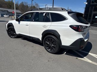 Used 2025 Subaru Outback Onyx Edition AWD/4WD video 3