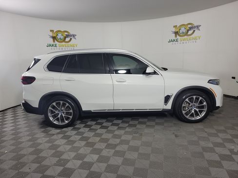 Certified 2024 BMW X5 xDrive50e AWD/4WD image 8