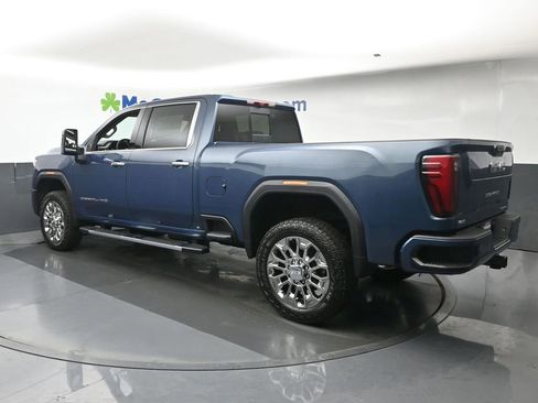 New 2026 GMC Sierra 2500 Denali w/ Technology Package AWD/4WD image 24