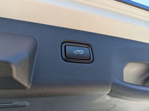 New 2026 Kia Sportage EX FWD image 11