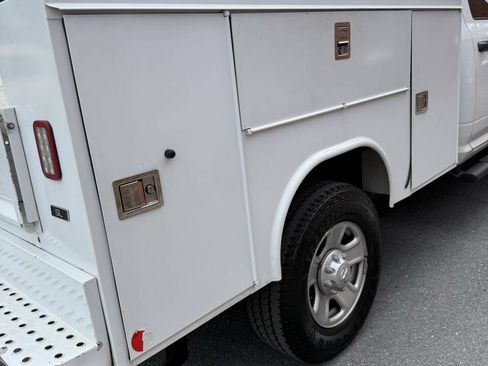 Used 2018 RAM 3500 Tradesman w/ Snow Chief Group AWD/4WD image 8