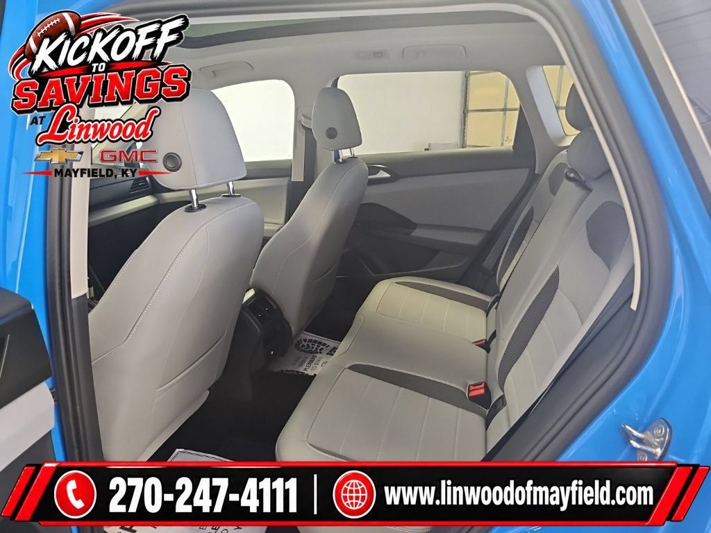 Used 2022 Volkswagen Taos SE AWD/4WD image 13