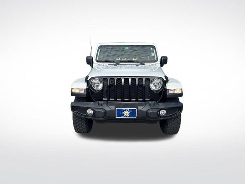 Used 2021 Jeep Gladiator Sport AWD/4WD image 3
