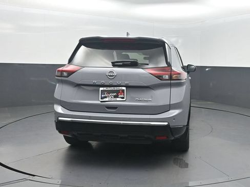 Used 2024 Nissan Rogue Platinum w/ Platinum Premium Package FWD image 25