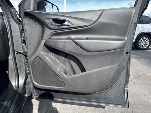 Used 2020 Chevrolet Equinox LT FWD image 30
