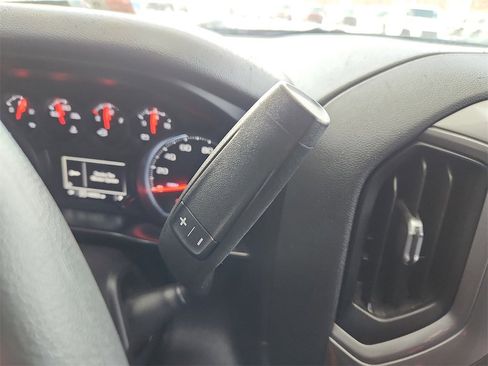 Used 2020 Chevrolet Silverado 1500 Custom w/ Custom Value Package image 16